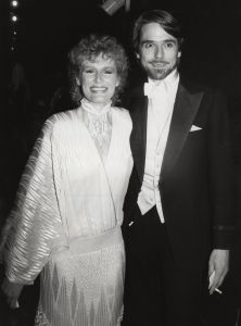 Glenn Close and Jeremy Irons 1984, NY4.jpg
